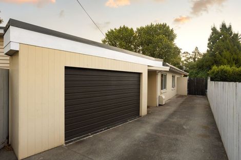 Photo of property in 2b Roach Street, Maeroa, Hamilton, 3200