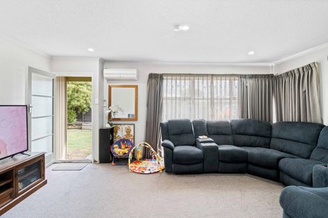 Photo of property in 2a Skerten Avenue, Hornby, Christchurch, 8042