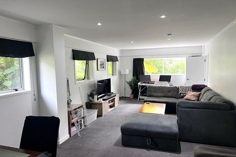 Photo of property in 6 Amorino Drive, Red Beach, 0932