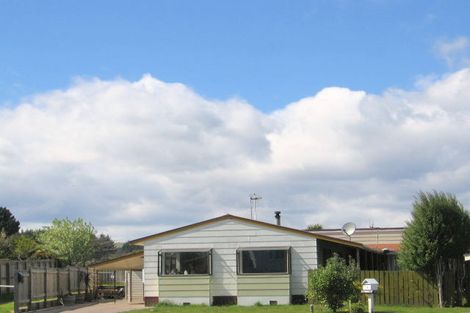 Photo of property in 8 Glengarry Place, Hilltop, Taupo, 3330