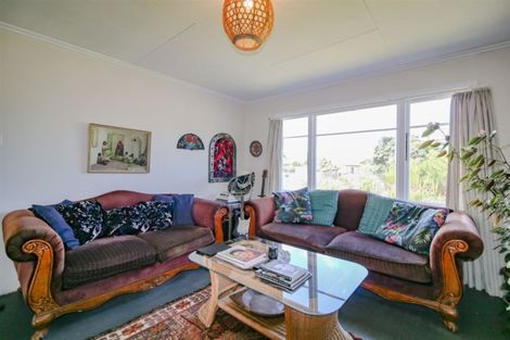 Photo of property in 3 Manuka Street, Castlecliff, Whanganui, 4501