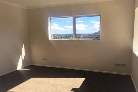 Photo of property in 104 Keri Vista Rise, Papakura, 2110