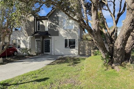 Photo of property in 1a Arapiko Street, Johnsonville, Wellington, 6037