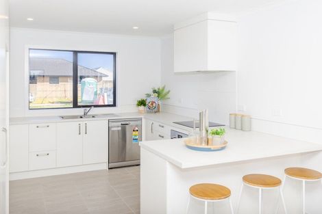 Photo of property in 2 Pukaki Road, Mangere, Auckland, 2022