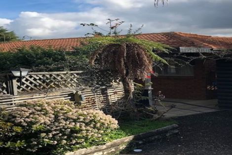 Photo of property in 19c Te Anau Place, Pakuranga Heights, Auckland, 2010