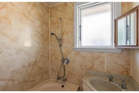 Photo of property in 34 Roche Avenue, Upper Riccarton, Christchurch, 8041