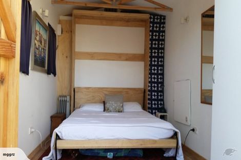 Photo of property in 4 Tawa Road, Te Atatu Peninsula, Auckland, 0610