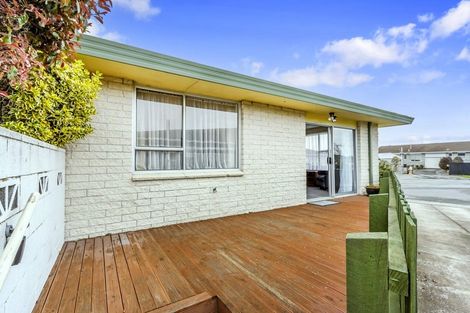 Photo of property in 18 Leonie Place, Aranui, Christchurch, 8061