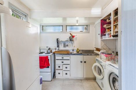 Photo of property in 85 Glengarry Road, Glen Eden, Auckland, 0602
