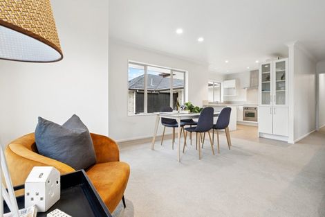 Photo of property in 58 Lough Bourne Drive, Pukekohe, 2120