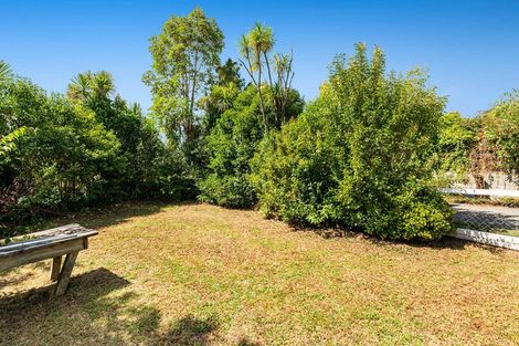 Photo of property in 5 Porter Crescent, Helensville, 0800