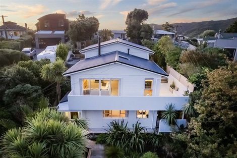 Photo of property in 57 Gordon Road, Plimmerton, Porirua, 5026