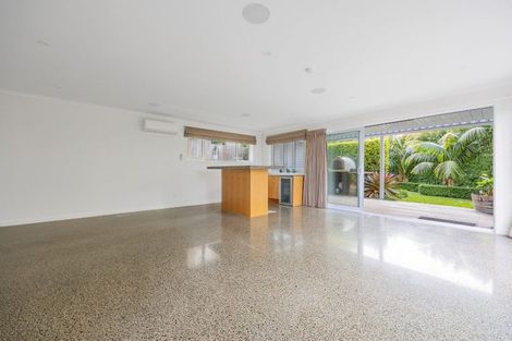 Photo of property in 17 Bevyn Street, Castor Bay, Auckland, 0620