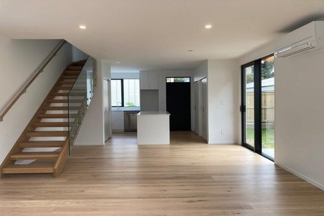 Photo of property in 16 Inglis Street, Seatoun, Wellington, 6022