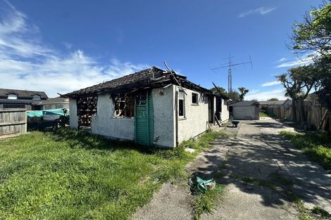 Photo of property in 104 Estuary Road, South New Brighton, Christchurch, 8062