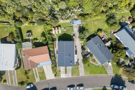 Photo of property in 14 Hicks Close, Whitby, Porirua, 5024