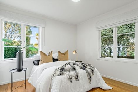 Photo of property in 18 Durham Street, Te Atatu Peninsula, Auckland, 0610