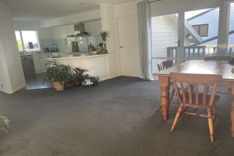 Photo of property in 5 Altair Place, Windsor Park, Auckland, 0632