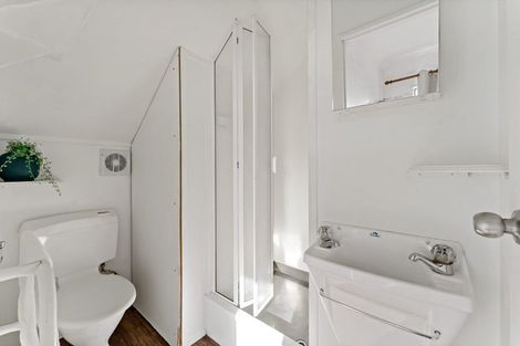 Photo of property in 1/147 Spinella Drive, Bayview, Auckland, 0629