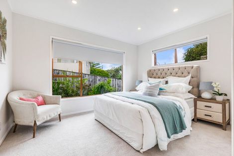Photo of property in 211 Glamorgan Drive, Torbay, Auckland, 0630