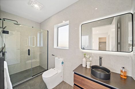 Photo of property in 1 Ritetai Street, Clarks Beach, 2122