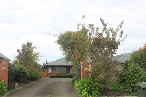 Photo of property in 16 Rothesay Place, Highbury, Palmerston North, 4412