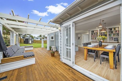 Photo of property in 35 Helvetia Road, Pukekohe, 2120