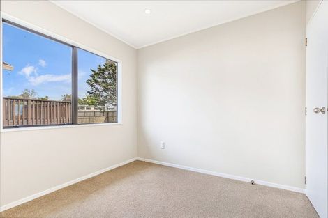 Photo of property in 2b Kintara Drive, Massey, Auckland, 0614