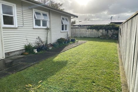 Photo of property in 2 Abraham Crescent, Milson, Palmerston North, 4414