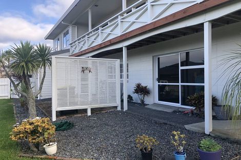 Photo of property in 7 Soling Place, West Harbour, Auckland, 0618
