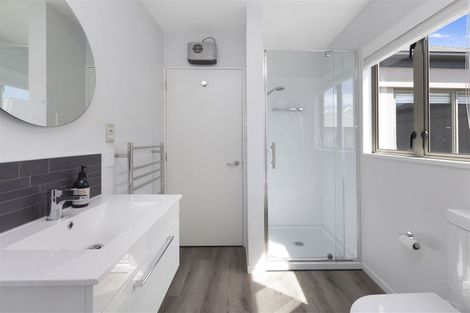 Photo of property in 2/74 Canon Street, St Albans, Christchurch, 8014