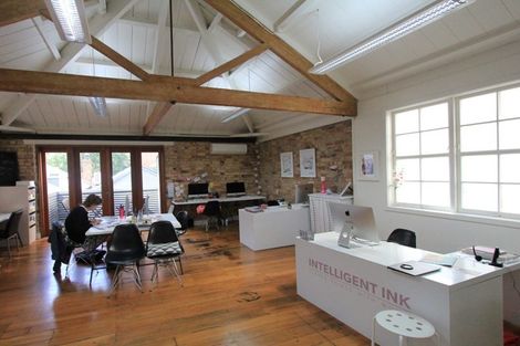 Photo of property in 18 Durham Street, Te Atatu Peninsula, Auckland, 0610