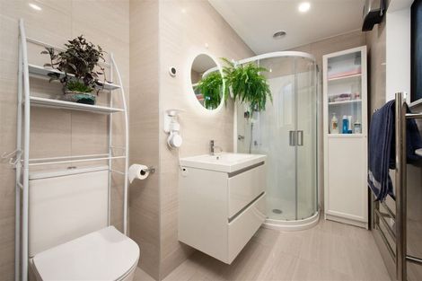 Photo of property in 11 Kaimai Avenue, Massey, Auckland, 0614