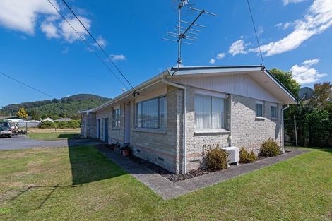Photo of property in 8a Kouma Place, Fairy Springs, Rotorua, 3015