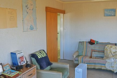 Photo of property in 44 Hauraki Road, Leigh, Warkworth, 0985