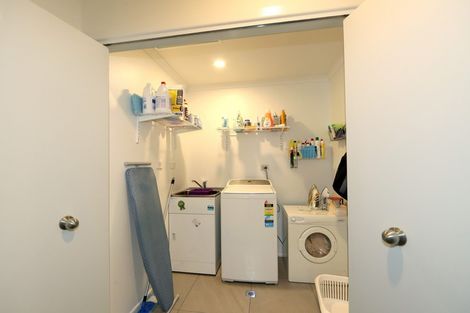 Photo of property in 4 Forsyth Street, Taradale, Napier, 4112