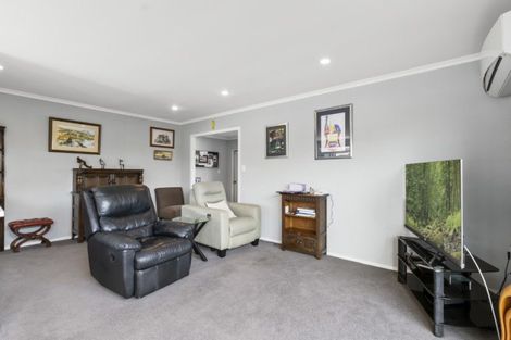 Photo of property in 2 Finlowe Way, Otumoetai, Tauranga, 3110