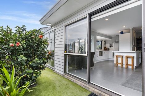 Photo of property in 2 Finlowe Way, Otumoetai, Tauranga, 3110