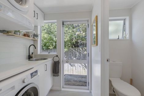 Photo of property in 42a Rautawhiri Road, Helensville, 0800