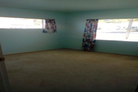 Photo of property in 6 Lakeside Villas, Whitby, Porirua, 5024