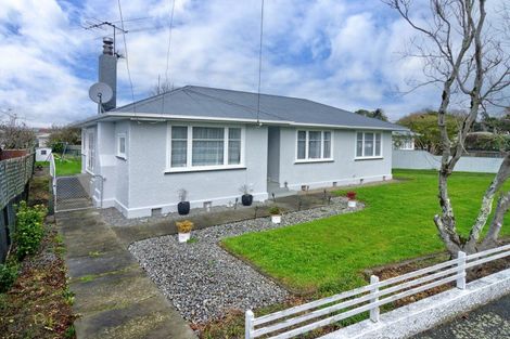 Photo of property in 30 Coddington Crescent, Masterton, 5810
