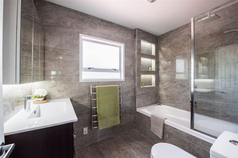 Photo of property in 313 Hobsonville Road, Hobsonville, Auckland, 0618