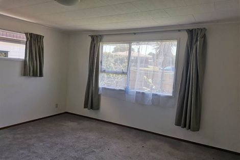 Photo of property in 74 Casuarina Road, Half Moon Bay, Auckland, 2012
