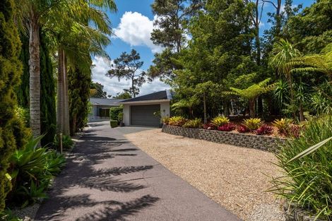 Photo of property in 14 Oscar Road, Greenhithe, Auckland, 0632