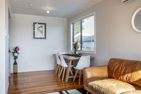 Photo of property in 18a Booth Crescent, Tuakau, 2121