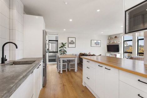 Photo of property in 2/166 Salisbury Street, Christchurch Central, Christchurch, 8013
