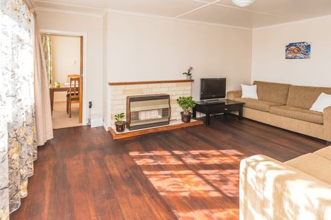 Photo of property in 10 Maire Street, Gonville, Whanganui, 4501