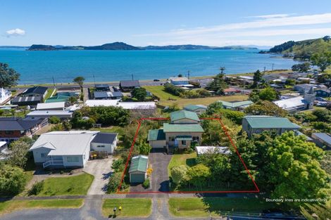Photo of property in 7 Banks Road, Kawakawa Bay, Papakura, 2585