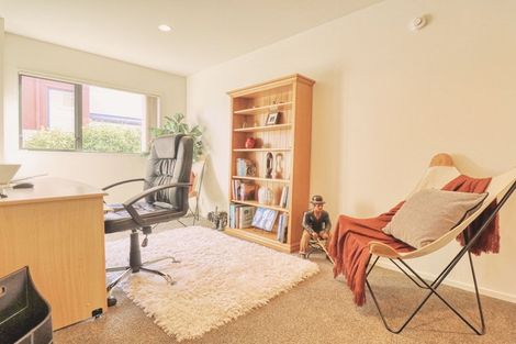 Photo of property in 28b James Cook Drive, Whitby, Porirua, 5024