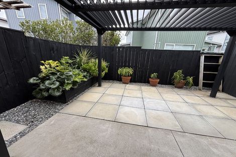 Photo of property in 10 Kearns Drive, Hobsonville, Auckland, 0616